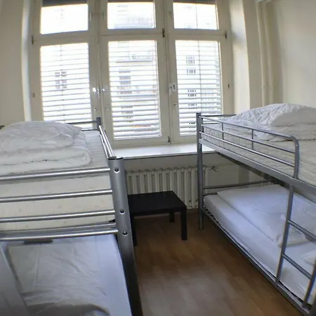 All In Hostel Berlin-3