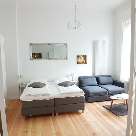 Lang Re By Rockchair Apartments L Superhost Status L 2 Bedrooms Boxspringbeds In City Center - Cozy Family & Business Flair Welcomes You!-2