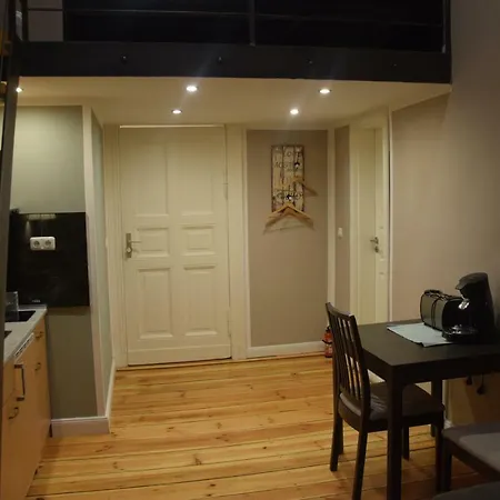 Kudamm Apartments-3