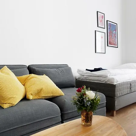 Greif By Rockchair Apartments L Superhost Status L 2 Bedrooms Boxspringbeds In City Center - Cozy Family & Business Flair Welcomes You!-3