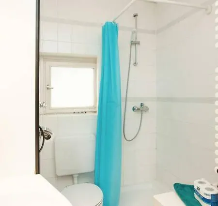 Parkview Apartment 1-3