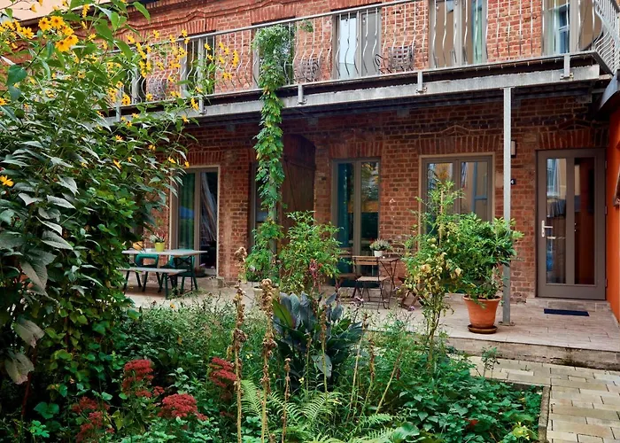Beautiful Backyard Remise
