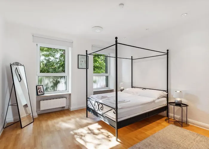 Bright 3-room Near Prenzlauer Berg