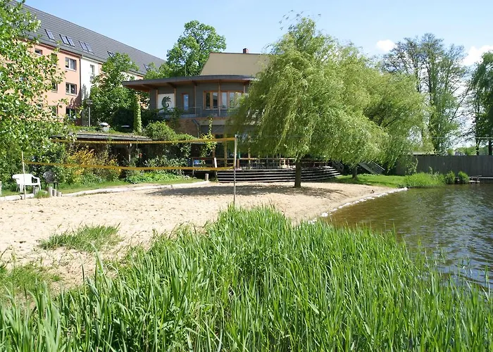 Seminar- und Gästehaus Flussbad Gartenstrasse Berlin