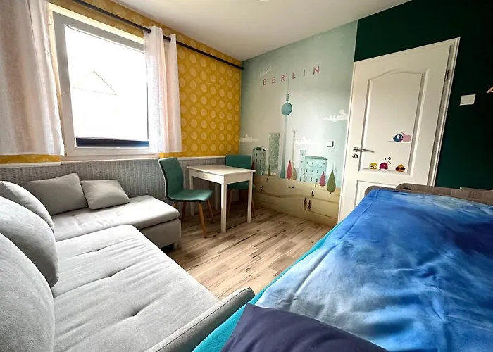 Gemuetliches Zimmer Bei Tina, Nahe Ber Berlin