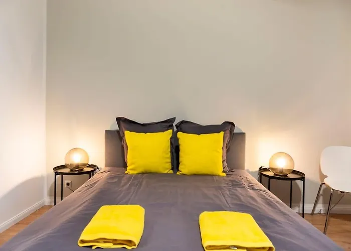 Spacious Two Br Plus Ac Plus Selfcheckin Berlin