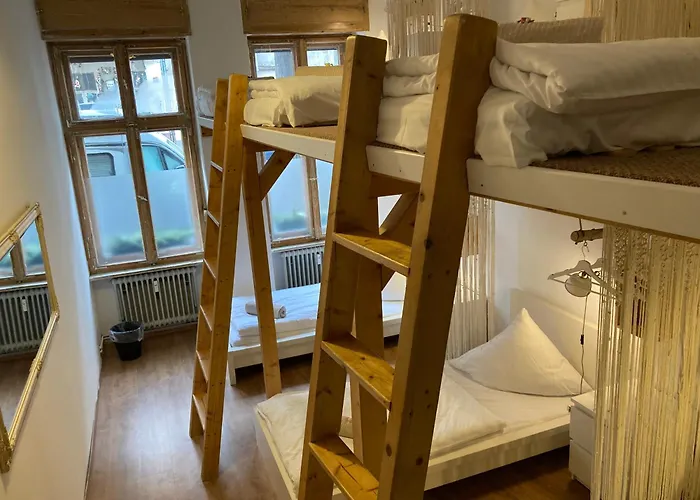 Minimal Hostel