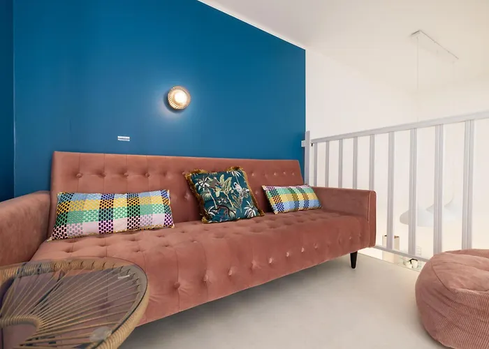 Great 2-Room Loft With 2 Bathrooms And 2 Kitchen