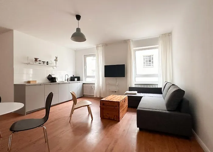 NOOK Design-Apartments mit Küche, Duschbad, neben U-Bahn Station aber ruhig gelegen