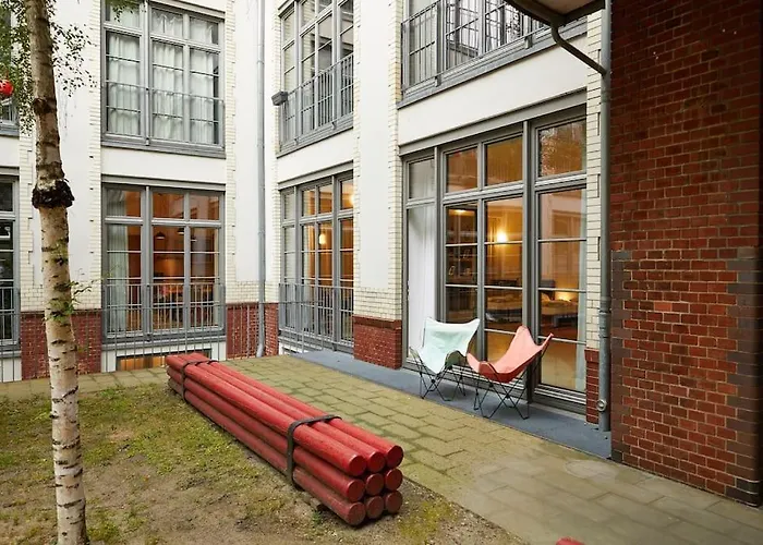 210 m2 Loft Apartment mit Terasse 2B 3R Kreuzberg
