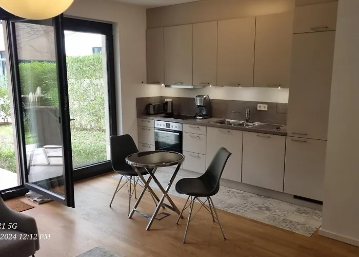 LUXI luxuriöses Appartement mit Terrasse und Garten mitten in Berlin