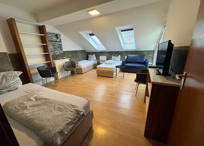 M M Central Apartments Gruppen, Handwerker und Monteure Budget Berlin