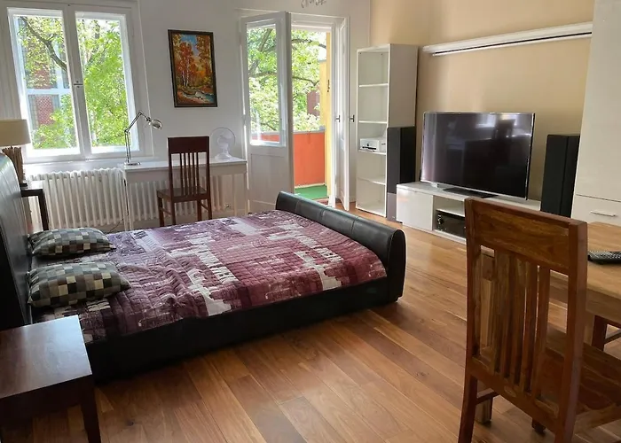 Modern And Cozy In Good Location