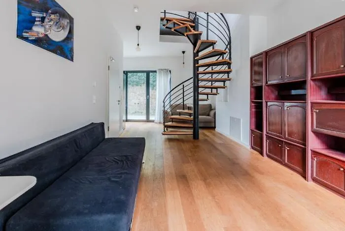 Urban Chic In Trendy Prenzlauer Berg Self-Check-In