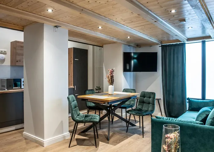 Oran Apartment 8