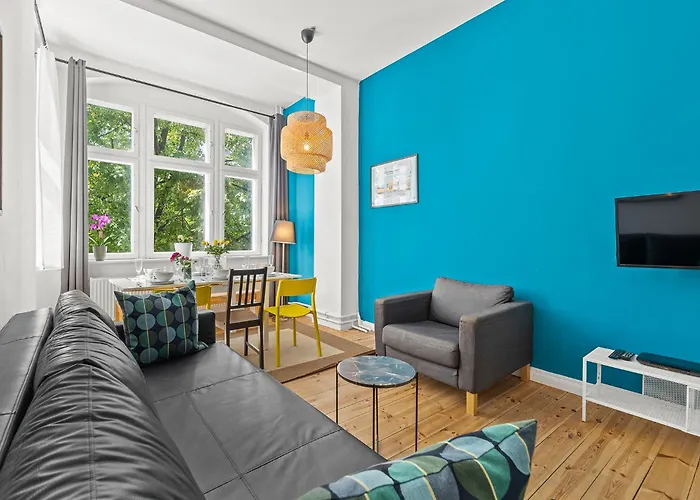 Holiday 33 Apartments Efg Schoenhauser Allee Mit Balkon Berlin