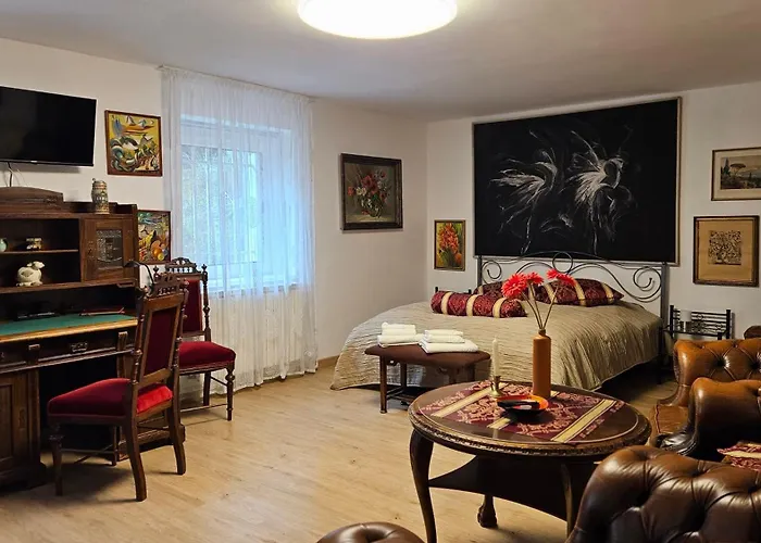 Mondänes Zimmer nahe Alex in Villenlage