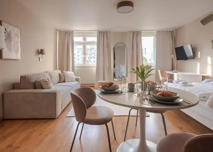 Studio Apartment Berlin Mitte 37m2 - U-Bahn Leopoldplatz by Rooms Berlin