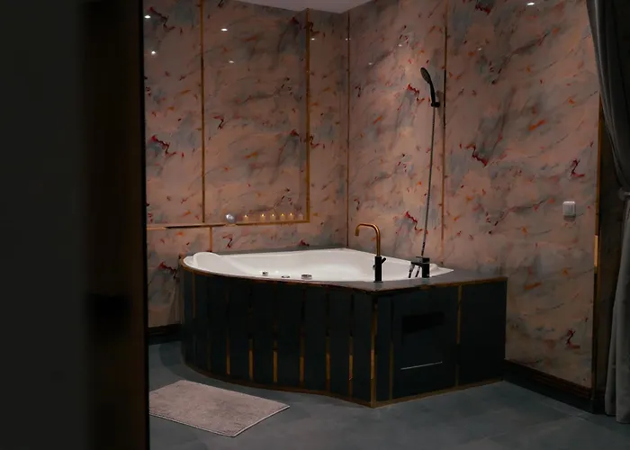 Suite Julius Cesar Mit Private Sauna & Whirlpool