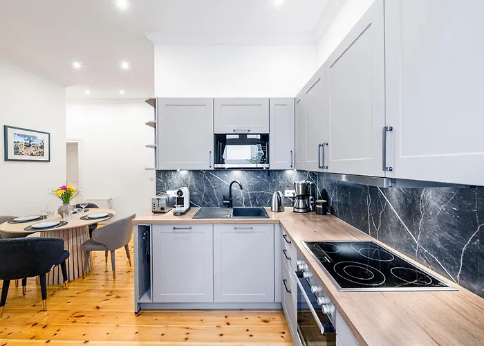 The Uckermuender - Group Flat in Central Berlin, Family-Friendly, 2BR, 2- 4 Guests