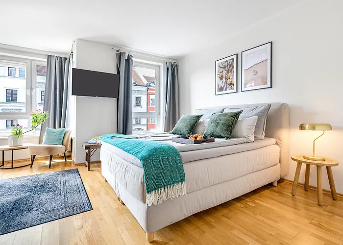 Stilvolles Studio In Downtown Mitte, Boxspringbett, Balkon, Blick Ueber Auf Den Himmel, Zentrale Lage, Kiez Vor Der Haustuer