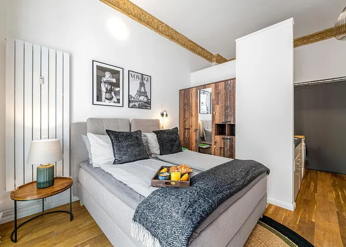 The Koburger I - Stylish Studio With 38M2 Space And Full Kitchen, Ideal For Couples And Business Travelers