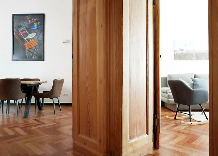 Katz By Rockchair Apartments L Superhost Status L 3 Bedrooms Boxspringbeds 2 Bathrooms In City Center - Cozy Family & Business Flair Welcomes You! Berlin