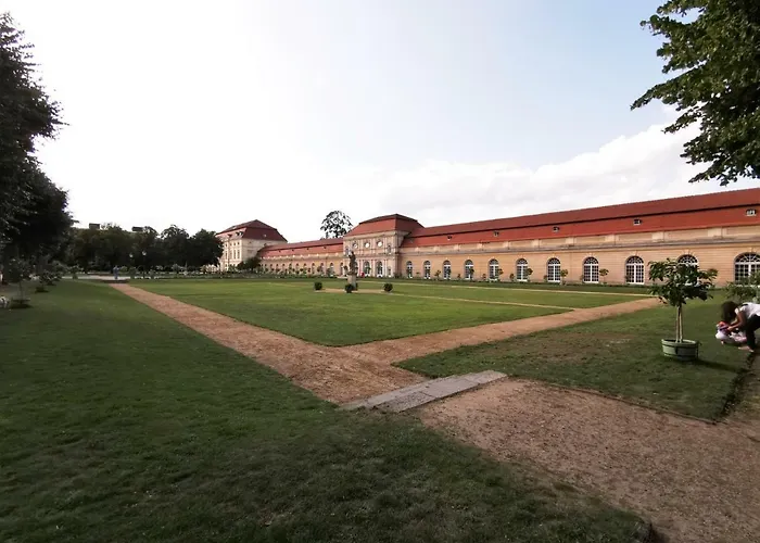 Kvh By Rockchair Apartments L Superhost Status L Boxspringbett Am Schloss Charlottenburg Welcomes You! Berlin