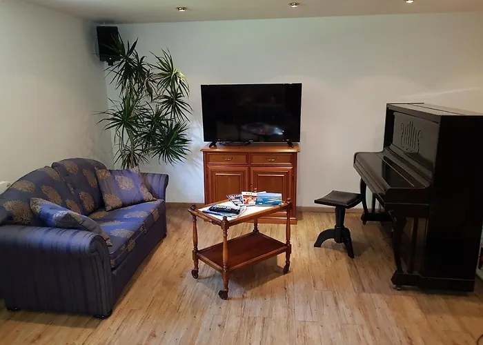 4 Sterne Souterrain Apartment Alt-Mariendorf Berlin