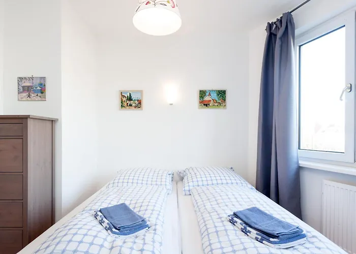 The Maybach - Rooftop Living Xberg, 1Br, 1 Living Room, Group & Family Friendly, 2 - 4 Guests