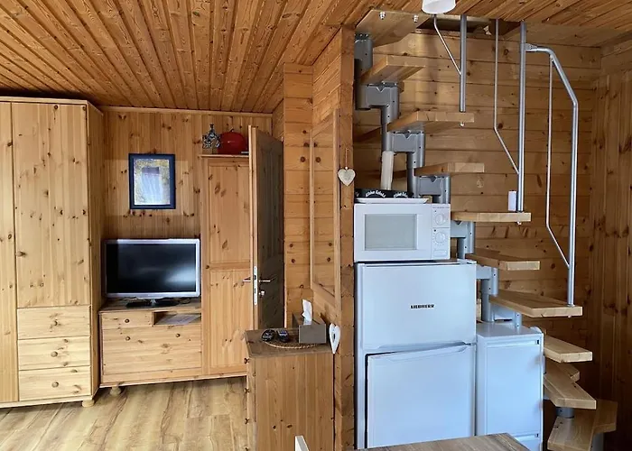 Holzhaus mit direktem Wasserzugang in Berlin-Köpenick