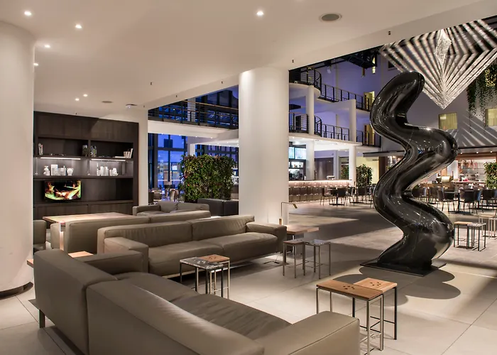Estrel Hotel